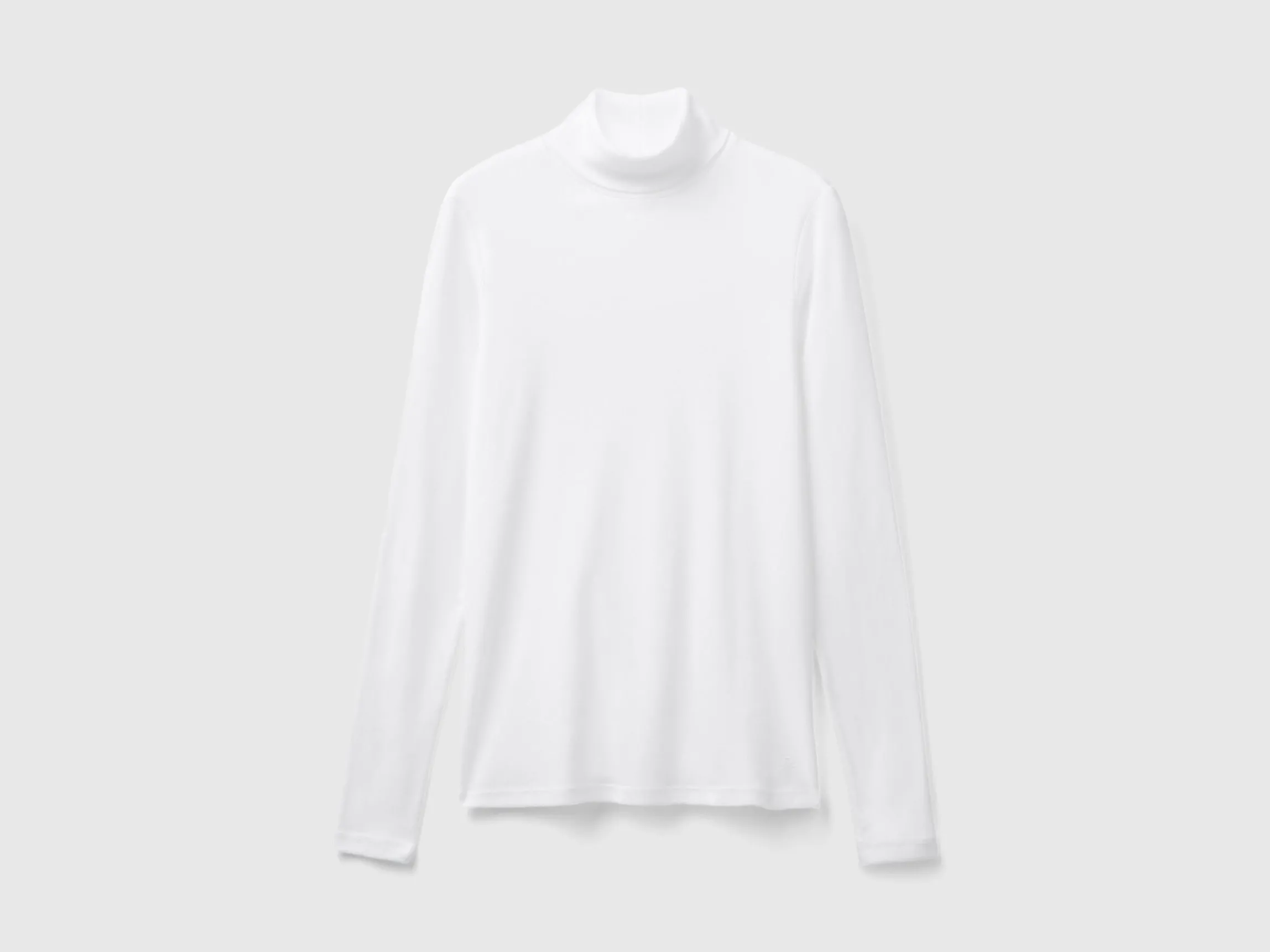 Long sleeve t-shirt with high neck
