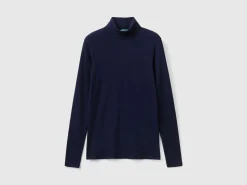 Long sleeve t-shirt with high neck