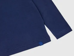 Long sleeve turtleneck t-shirt