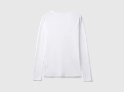 Long sleeve white t-shirt in 100% cotton