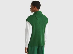 Long vest with high neck