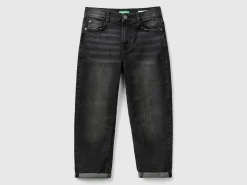 loose fit jeans
