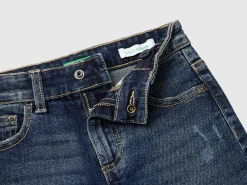 Loose fit jeans