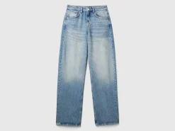 Loose fit jeans
