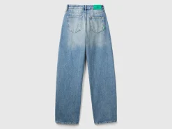 Loose fit jeans