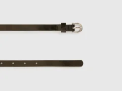 Low synthetic patent leather belt