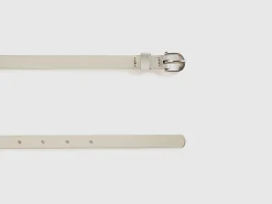 Low synthetic patent leather belt