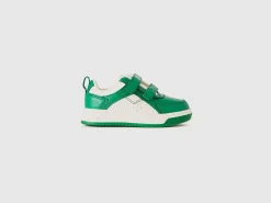 Low-top sneakers in imitation leather