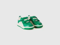 Low-top sneakers in imitation leather