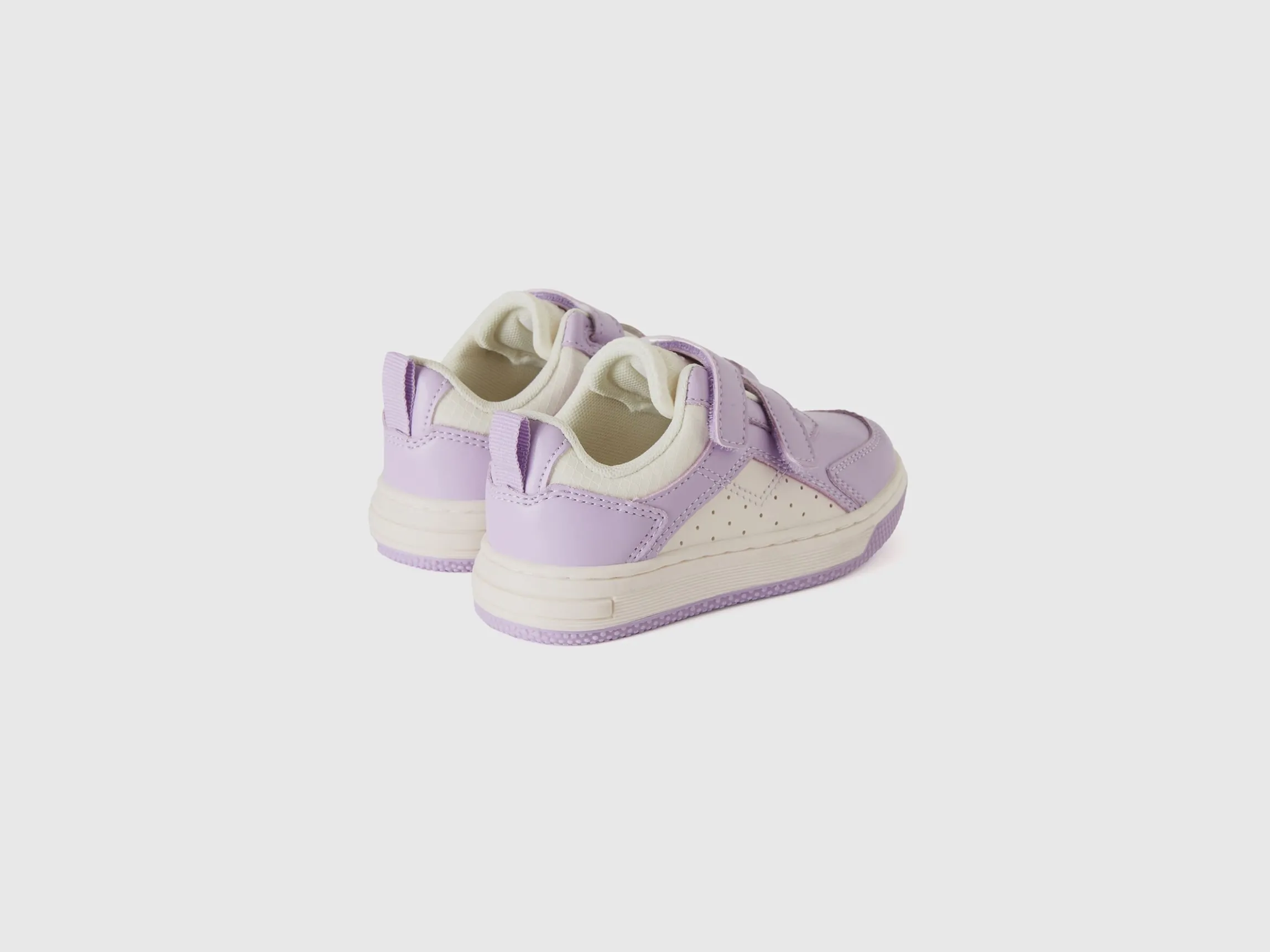 Low-top sneakers in imitation leather