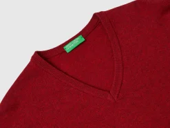 Marl red V-neck sweater in pure Merino wool