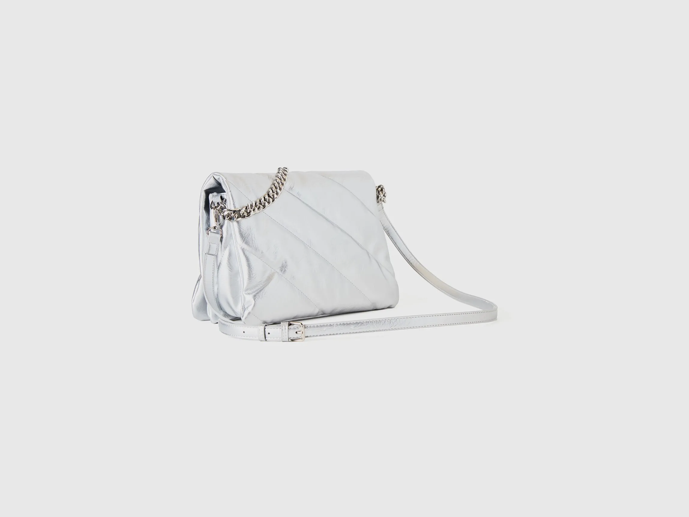 Medium bag with chain shoulder strap