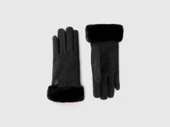 Microfiber gloves