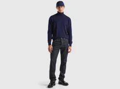 Midnight blue turtleneck in pure cashmere