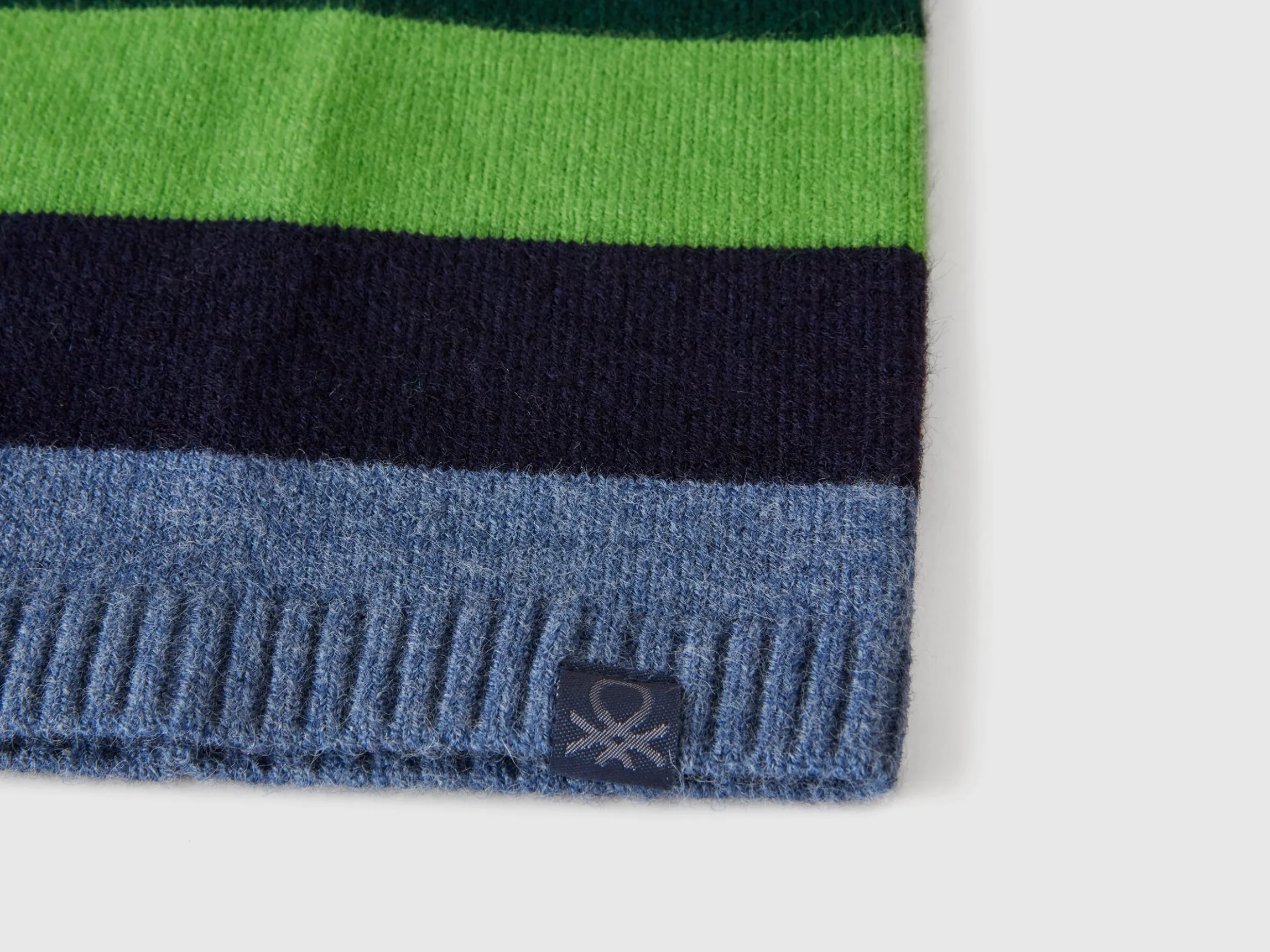 Multicolor striped neck warmer