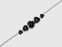 Necklace with roses