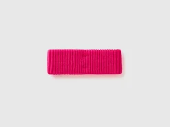 Neon pink band