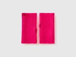 Neon pink sleeves