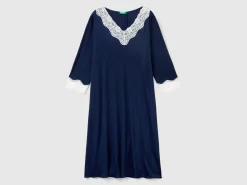 Nightshirt with lace details