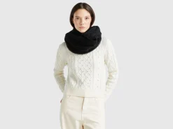 Nylon scarf