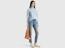 Ocean blue turtleneck in wool and cashmere blend