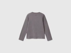 Organic cotton t-shirt with sequins
