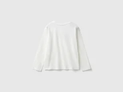 Organic cotton t-shirt with glittery print
