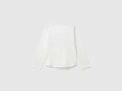 Organic cotton t-shirt with sequins