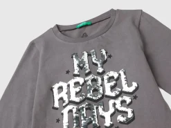 Organic cotton t-shirt with sequins