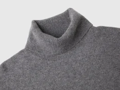 Oversized fit turtleneck in pure cashmere