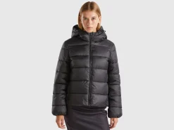 Padded puffer jacket with recycled wadding