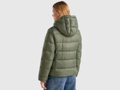 Padded puffer jacket with recycled wadding