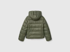 Padded puffer jacket with recycled wadding