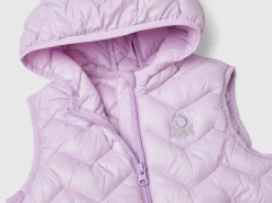 Padded vest in 3D wadding with hood
