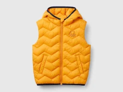 Padded vest with hood