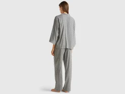 Patterned pyjamas in pure viscose
