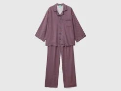Patterned pyjamas in pure viscose