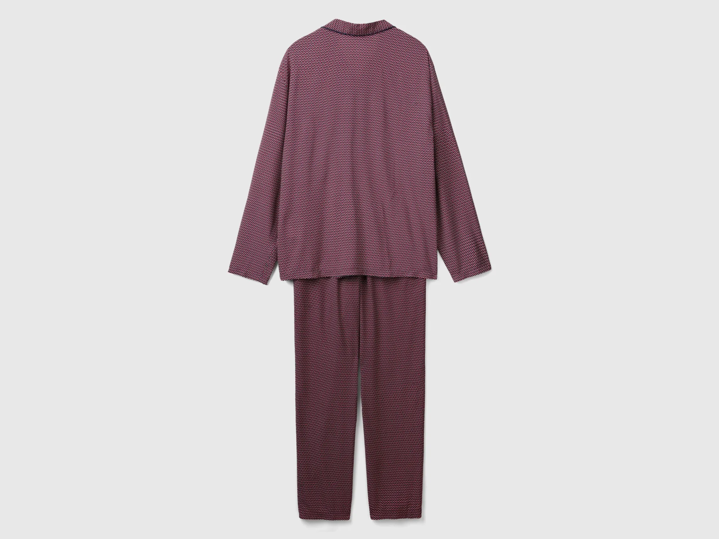 Patterned pyjamas in viscose