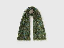 Patterned scarf in viscose