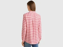 Patterned shirt in viscose