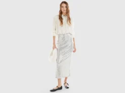 Pencil skirt with sequins