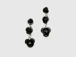 Pendant earrings with roses