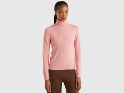 Pink turtleneck sweater in pure Merino wool