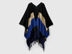 Poncho in recycled fabric