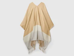 Poncho in recycled fabric