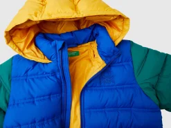 Puffer jacket with hood and logo