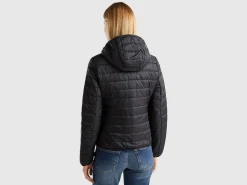 Puffer jacket with recycled wadding