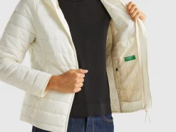 Puffer jacket with recycled wadding