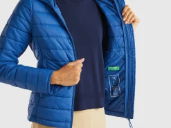 Puffer jacket with recycled wadding