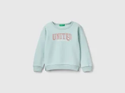 Pullover sweatshirt with glittery print
